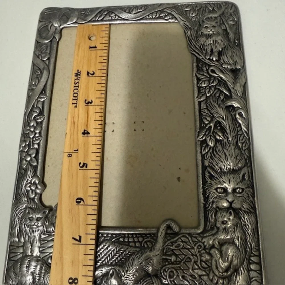 Vintage Pewter Cat Picture Frame Kittens Playing Yarn Silver Tone 4x6